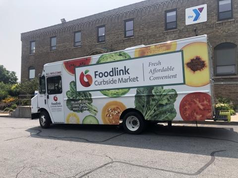 Photograph of Foodlink's Curbside Market vehicle.