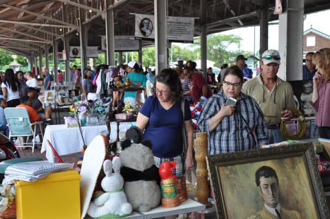 Community Garage Sale flea markets are one of several free-admission special events series offered at the City of Rochester Public market every year