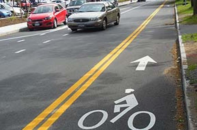 Photo of a contra flow bike lane in Rochester.