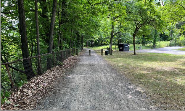 A view of the trail at Maplewood Park
